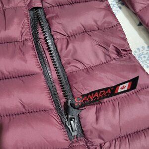 Brand new Puffer Burgundy with removable fur hood